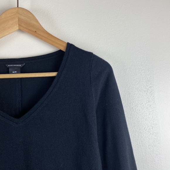 Club Monaco Sweaters - NWOT Club Monaco | Black Classic Sweater – M